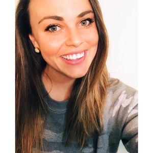 Meet your Posher, Kacie